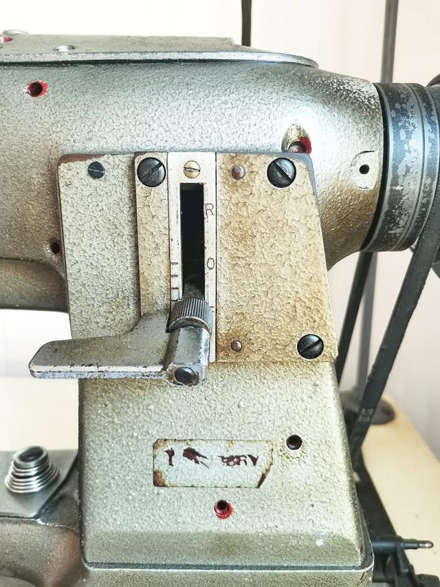 ขายจักรเย็บหนัง จักรกระบอกนอน SINGER 155B-8BV 6