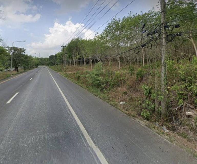 ขายที่ดินระยอง ใกล้แยกกะเฉด ที่ดินอยู่ติดถนนสุขุมวิท เป็นถนน4เลน มีที่ดิน 2 แปลงติดกันเนื้อที่ 34-69 ไร่ ใกล้แยกที่เลี้ยวไปสวนพฤกษศาสตร์ระยอง 6