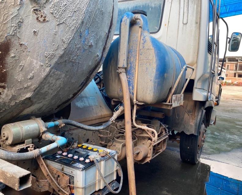 รถโม่ผสมปูน 3 คิว ISUZU FSR-210 แรง