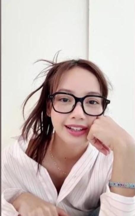 กรอบแว่นตาHandmade acetate ทรงคลาสสิค กรอบแว่นอะซีเตทเกรดพรีเมี่ยม กรอบแว่นสำหรับตัดแว่น กรอบแว่นhandmade acetate แว่นทรงวินเทจ กรอบแว่นแข็งแรง ไม่แพง
