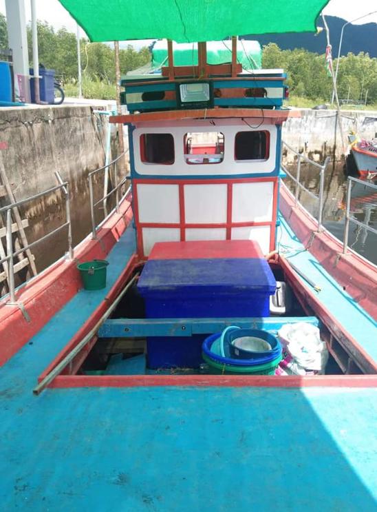 เรือประมงพื้นบ้านสภาพดี